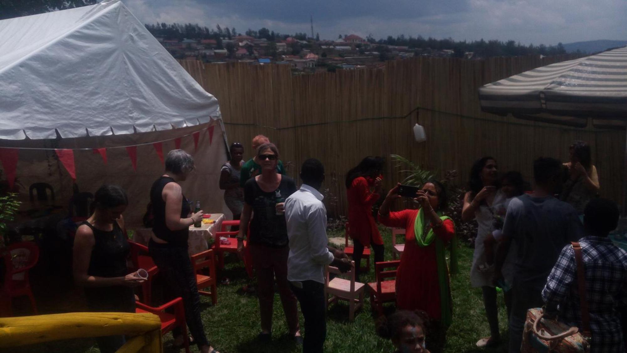 Colours Club And Spa Kigali Exteriör bild